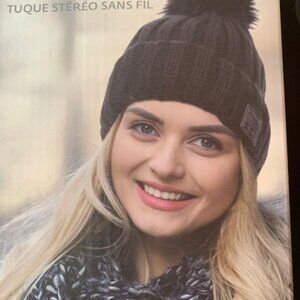 Wireless stereo hat